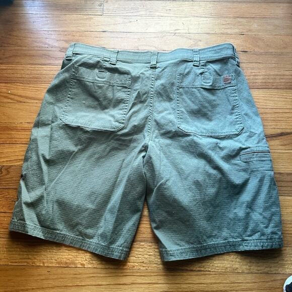 Weatherproof Green Casual Shorts – Size 38 - Picture 4 of 9
